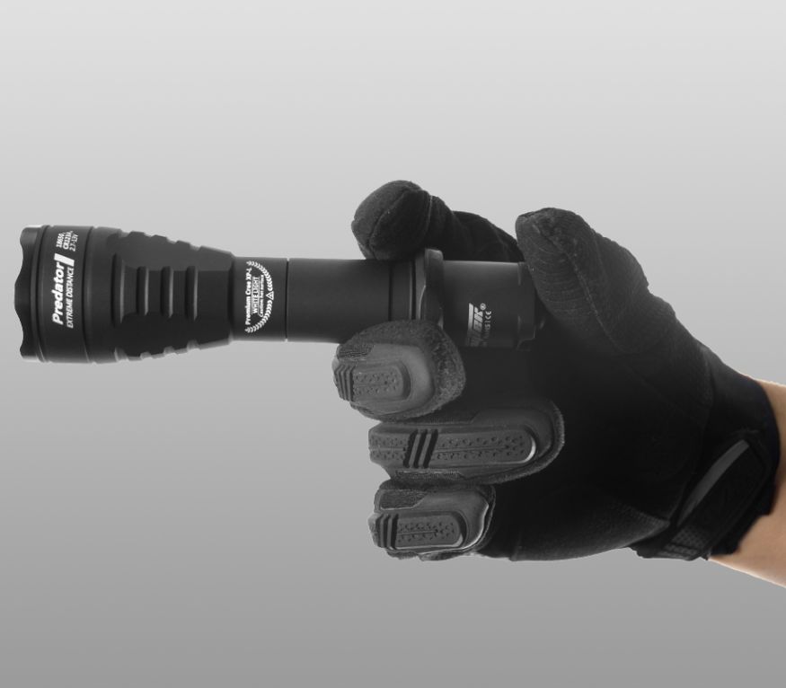 Тактический фонарь Armytek Predator (тёплый свет)
