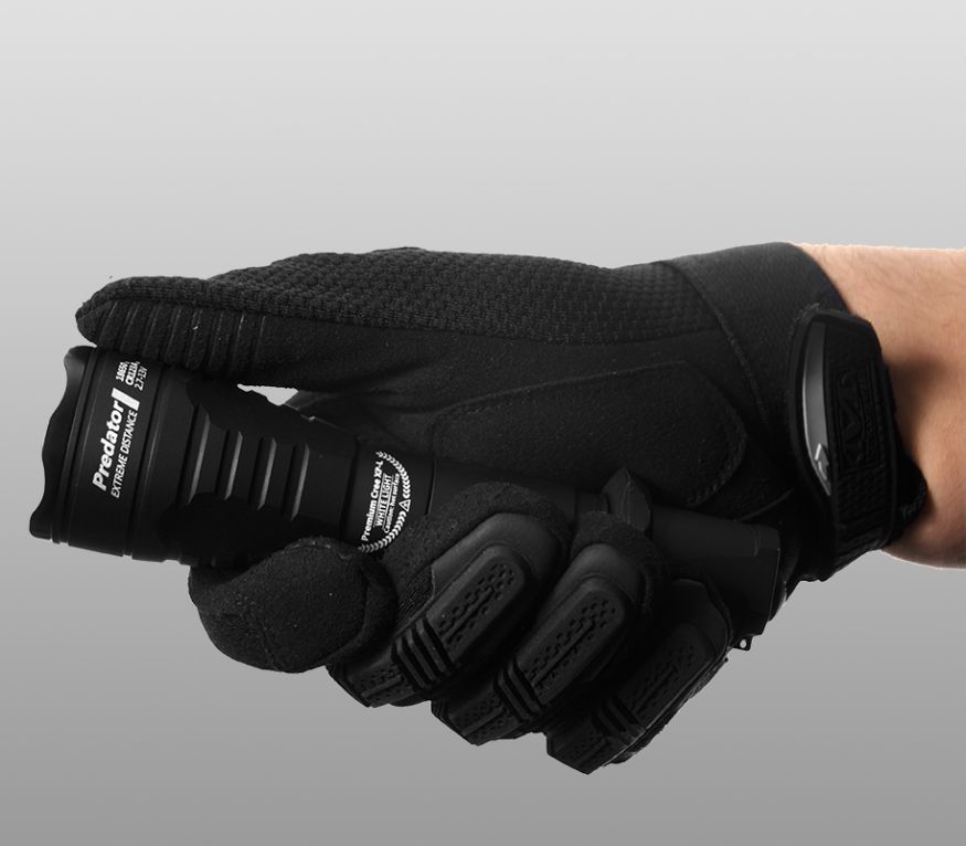 Тактический фонарь Armytek Predator (тёплый свет)