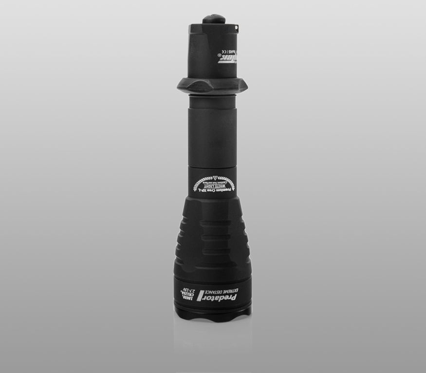 Тактический фонарь Armytek Predator (тёплый свет)